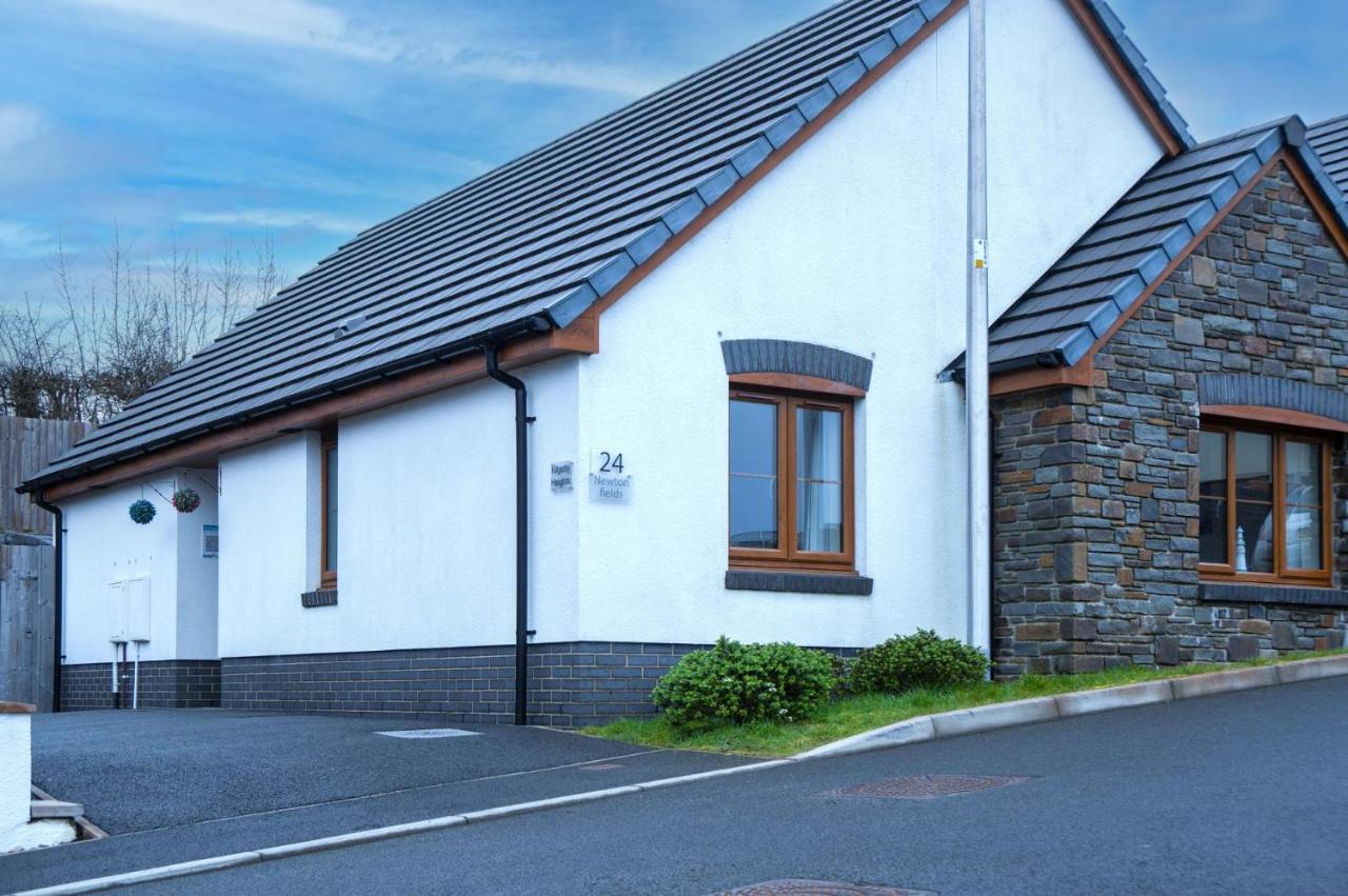 Kilgetty Heights - 2 Bedroom Cottage - Kilgetty 伯格里 外观 照片