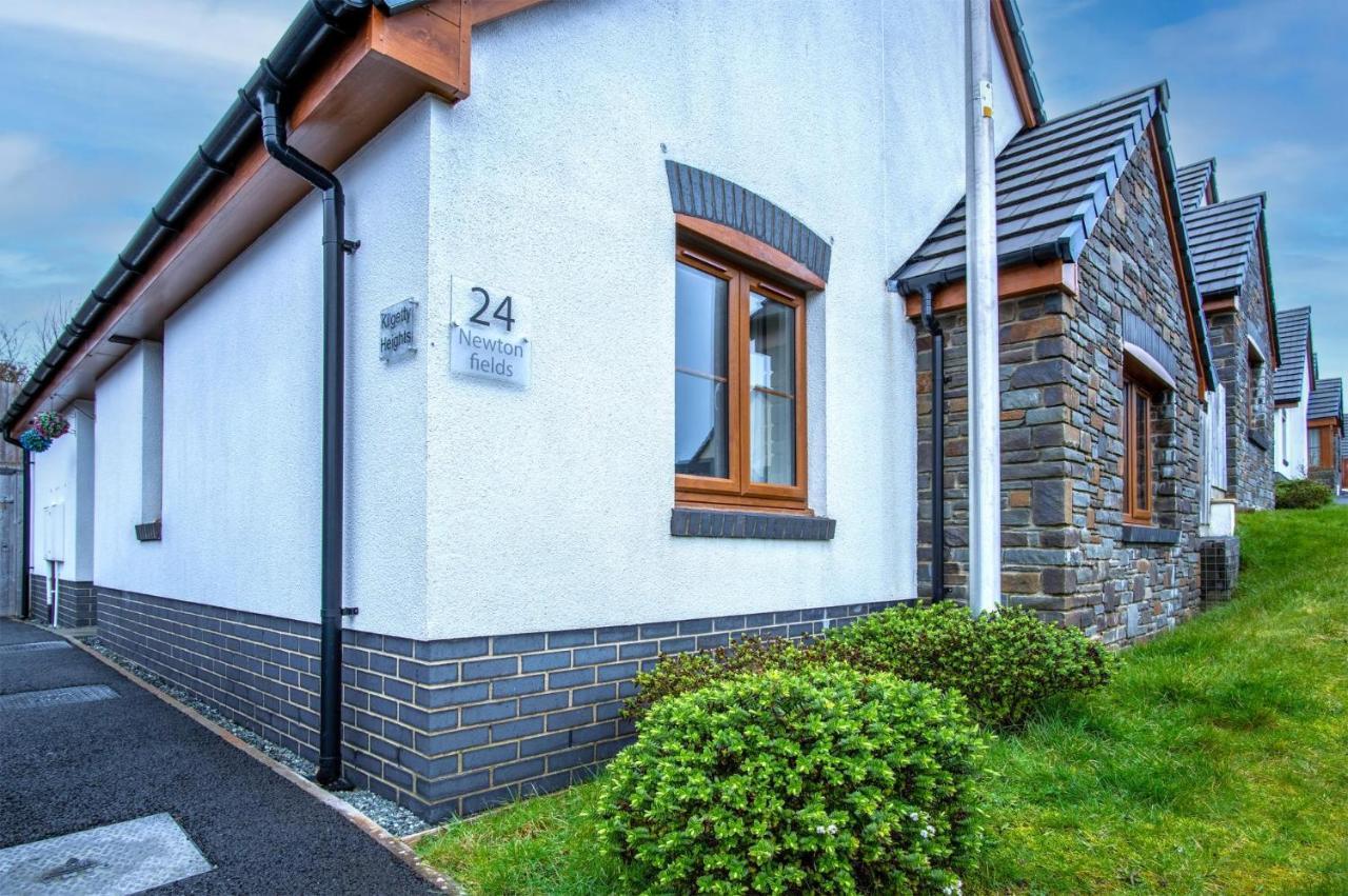 Kilgetty Heights - 2 Bedroom Cottage - Kilgetty 伯格里 外观 照片